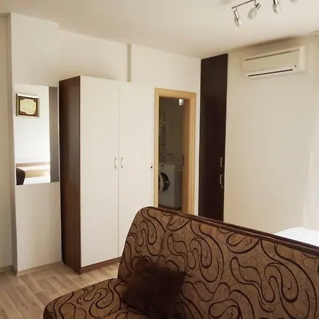 Private One-bedroom Апартамент *